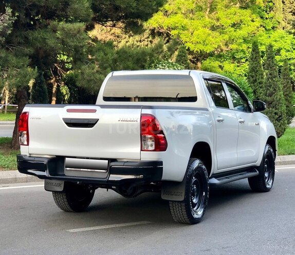 Toyota Hilux 2024, 46,000 km - 2.4 л - Bakı
