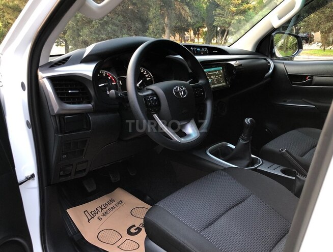 Toyota Hilux 2024, 46,000 km - 2.4 л - Bakı