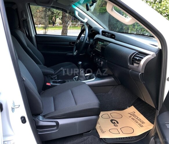 Toyota Hilux 2024, 46,000 km - 2.4 л - Bakı