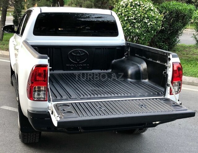 Toyota Hilux 2024, 46,000 km - 2.4 л - Bakı