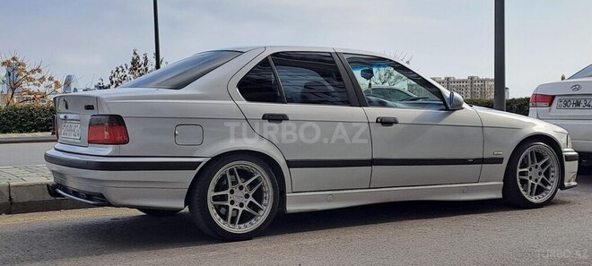BMW 318 1998, 250,000 km - 2.0 л - Bakı