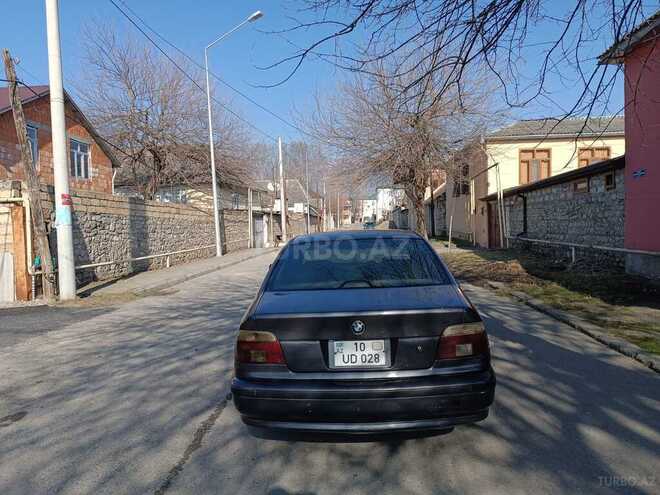 BMW 528 1996, 372,325 km - 2.8 l - İsmayıllı