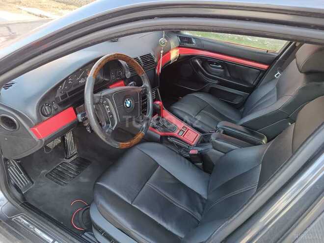 BMW 528 1996, 372,325 km - 2.8 l - İsmayıllı
