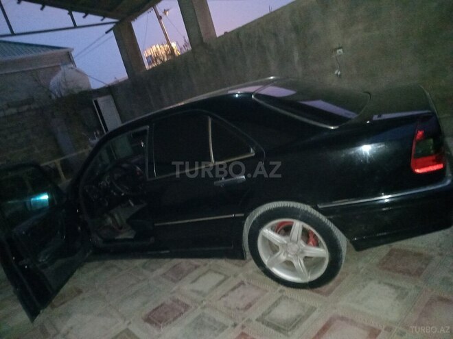 Mercedes C 230 1997, 263,000 km - 2.3 l - Bakı