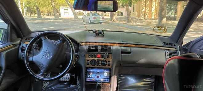 Mercedes E 280 2001, 392,000 km - 2.8 l - Mingəçevir