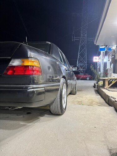 Mercedes E 230 1990, 427,000 km - 2.3 l - Bakı
