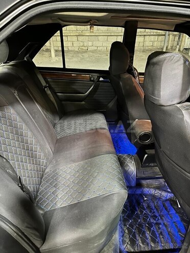 Mercedes E 230 1990, 427,000 km - 2.3 l - Bakı