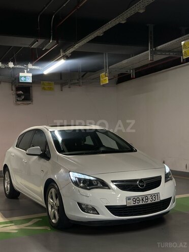 Opel Astra 2012, 120,000 km - 1.6 l - Bakı