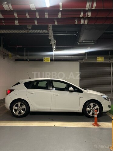 Opel Astra 2012, 120,000 km - 1.6 l - Bakı