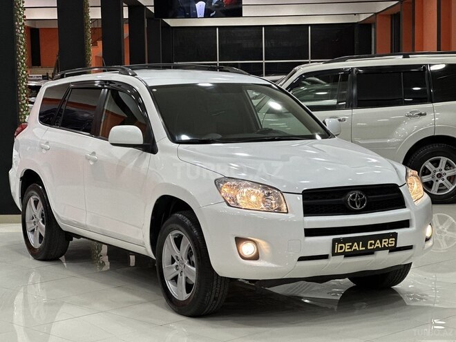Toyota RAV4-3