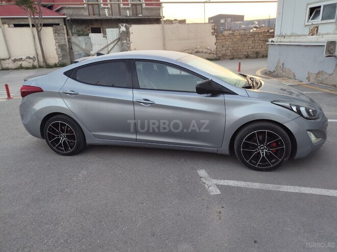 Hyundai Elantra 2015, 255,886 km - 1.8 l - Bakı