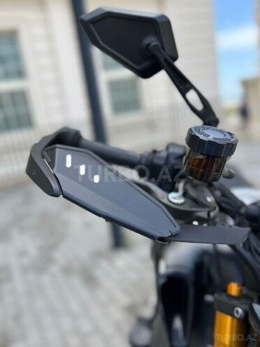 Yamaha MT-09-11