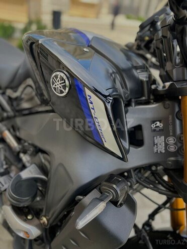 Yamaha MT-09-5