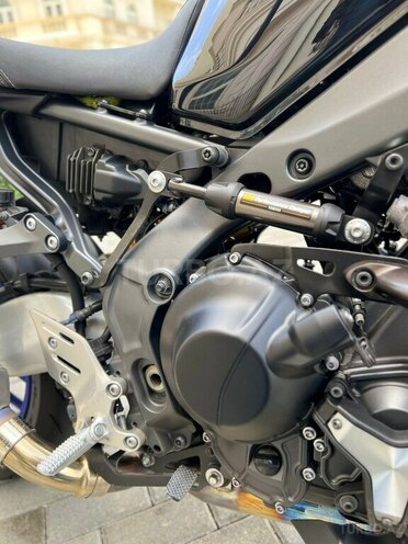 Yamaha MT-09-12