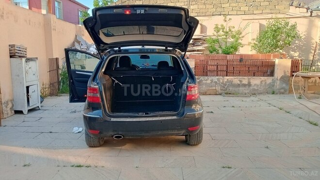 Mercedes B 180 2011, 151,738 km - 1.7 л - Bakı
