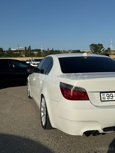 BMW 530 2006, 239,000 km - 3.0 l - Bakı