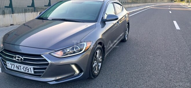 Hyundai Elantra 2018, 150,000 km - 2.0 l - Bakı