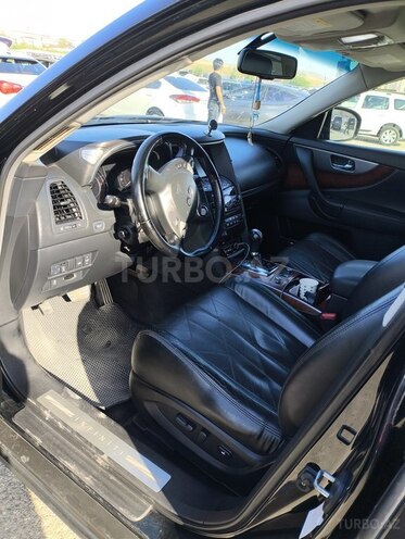 Infiniti FX35 2012, 180,000 km - 3.5 l - Ucar