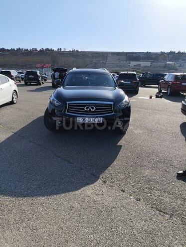 Infiniti FX35 2012, 180,000 km - 3.5 l - Ucar