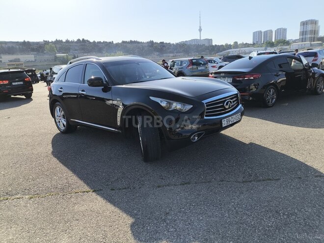 Infiniti FX35 2012, 180,000 km - 3.5 l - Ucar