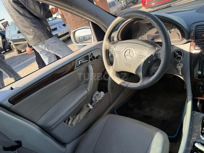 Mercedes C 240 2002, 326,000 km - 2.4 л - Bakı