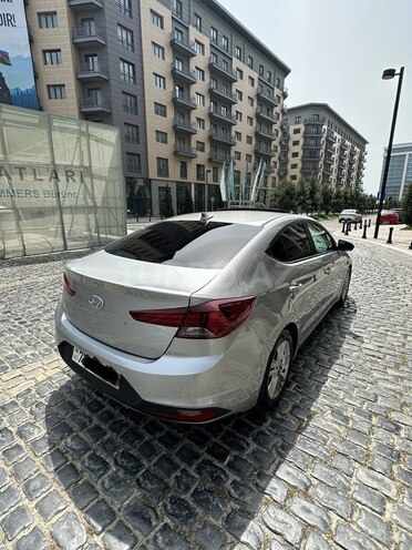 Hyundai Elantra 2019, 81,700 km - 2.0 l - Bakı