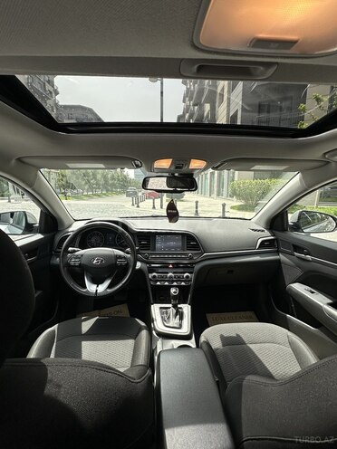 Hyundai Elantra 2019, 81,700 km - 2.0 l - Bakı