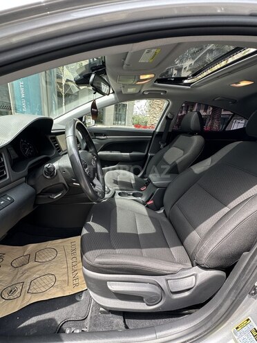 Hyundai Elantra 2019, 81,700 km - 2.0 l - Bakı