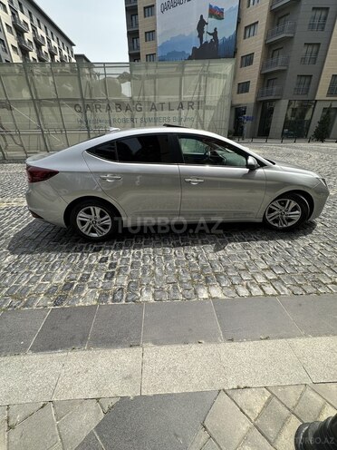 Hyundai Elantra 2019, 81,700 km - 2.0 l - Bakı
