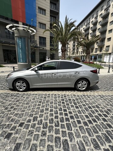 Hyundai Elantra 2019, 81,700 km - 2.0 l - Bakı