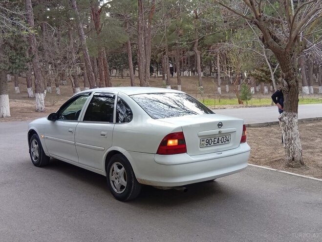 Opel Vectra 1996, 740,000 km - 1.8 l - Sumqayıt