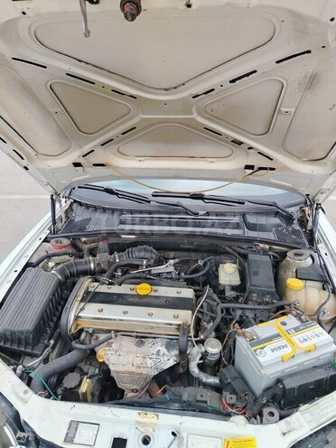 Opel Vectra 1996, 740,000 km - 1.8 l - Sumqayıt