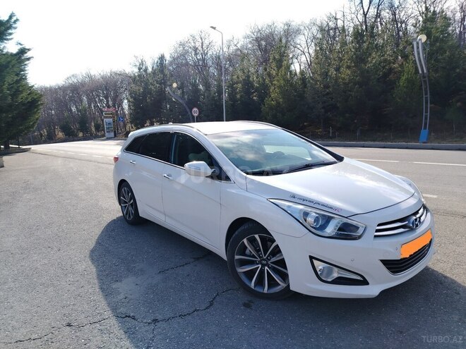 Hyundai i40 2015, 92,500 km - 1.7 l - Qusar