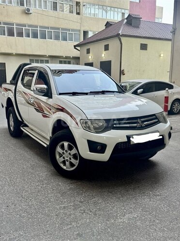 Mitsubishi L200 2012, 224,000 km - 2.5 l - Bakı