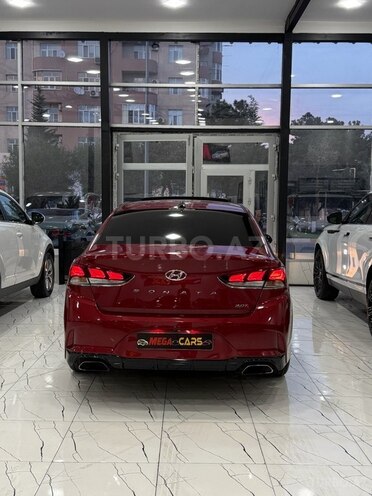 Hyundai Sonata-8