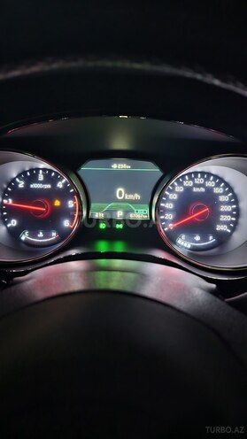 Kia Carnival-19
