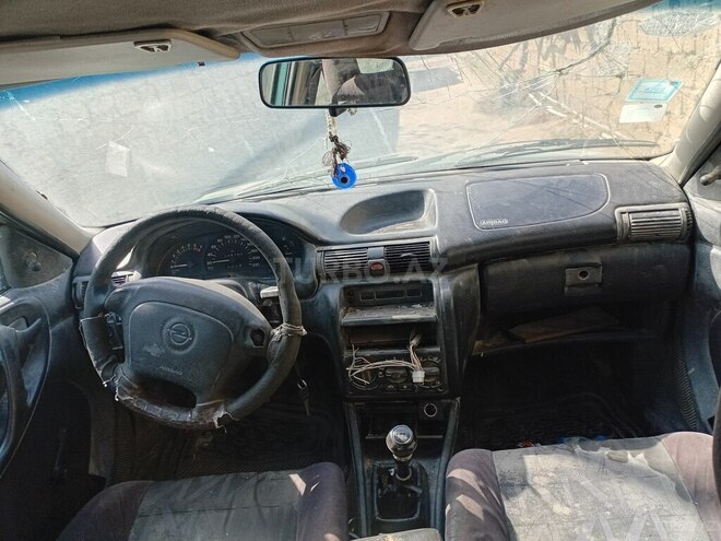 Opel Astra 1996, 249,800 km - 1.6 l - Bakı