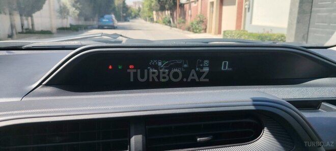 Toyota Aqua 2017, 114,000 km - 1.5 l - Bakı