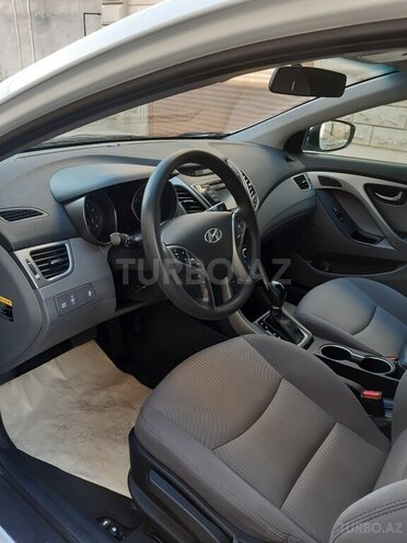 Hyundai Elantra 2015, 149,967 km - 1.8 l - Bakı