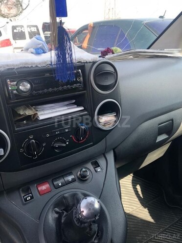 Peugeot Partner 2013, 327,000 km - 1.6 л - İmişli