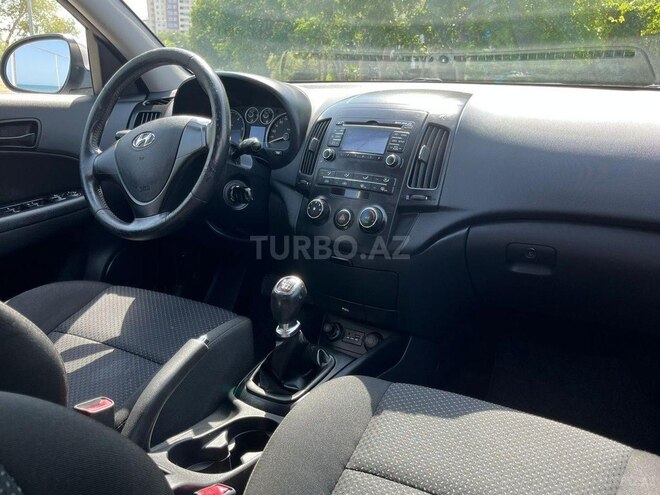 Hyundai i30 2010, 230,000 km - 1.6 л - Bakı