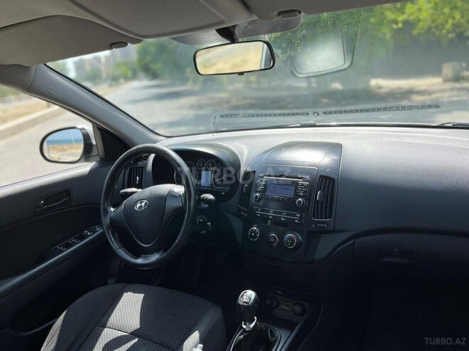 Hyundai i30 2010, 230,000 km - 1.6 л - Bakı