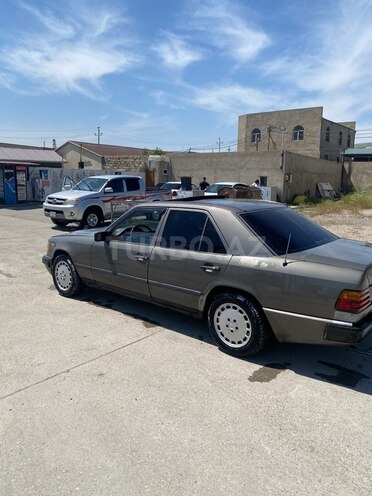 Mercedes E 230 1986, 500,000 km - 2.3 l - Bakı