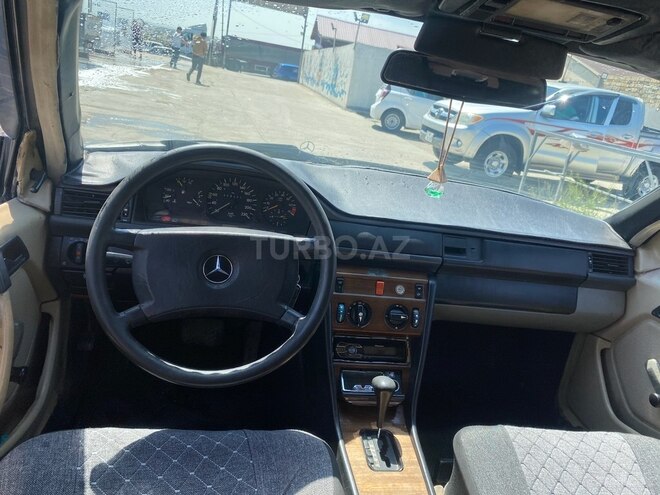 Mercedes E 230 1986, 500,000 km - 2.3 l - Bakı