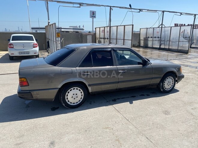Mercedes E 230 1986, 500,000 km - 2.3 l - Bakı