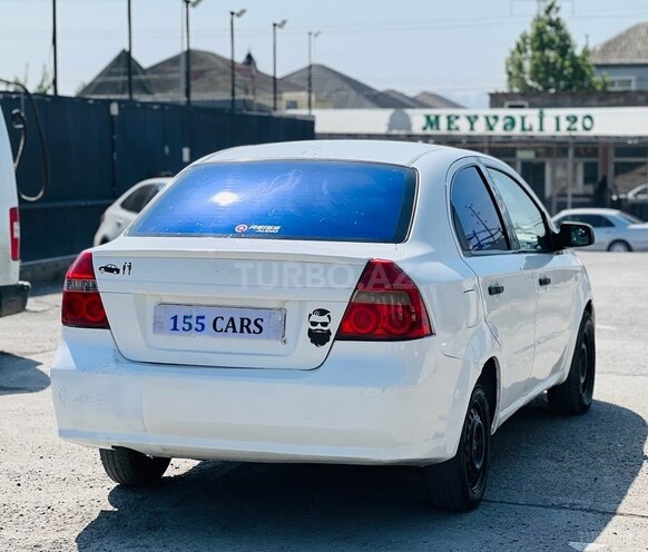 Chevrolet Aveo-5