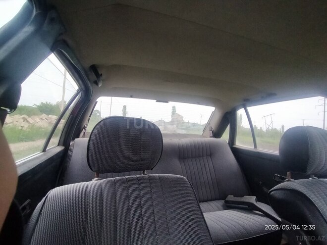 Audi  1983, 200,000 km - 1.6 l - Xaçmaz
