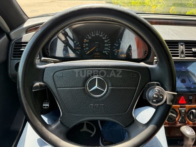 Mercedes C 200 1996, 400,000 km - 2.0 l - Sabirabad