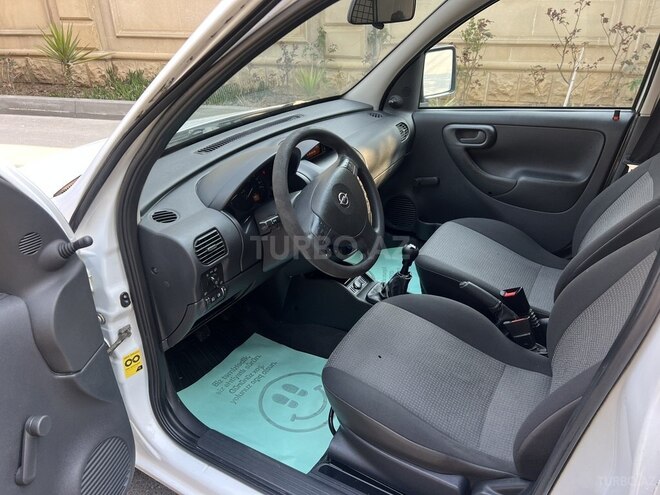 Opel Combo-14