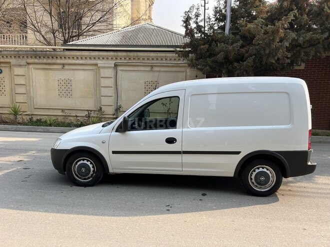 Opel Combo-12